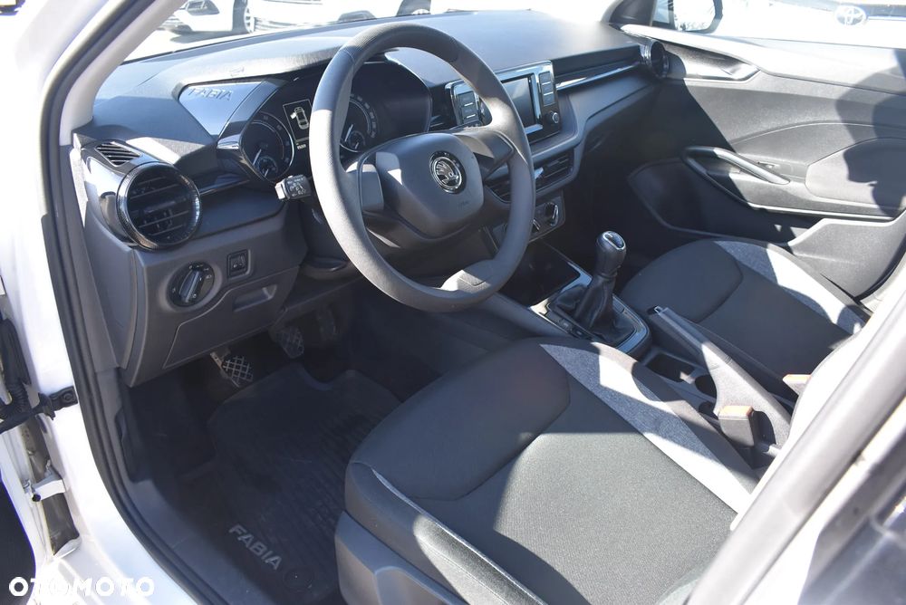 Skoda Fabia 1.0 Active - 8