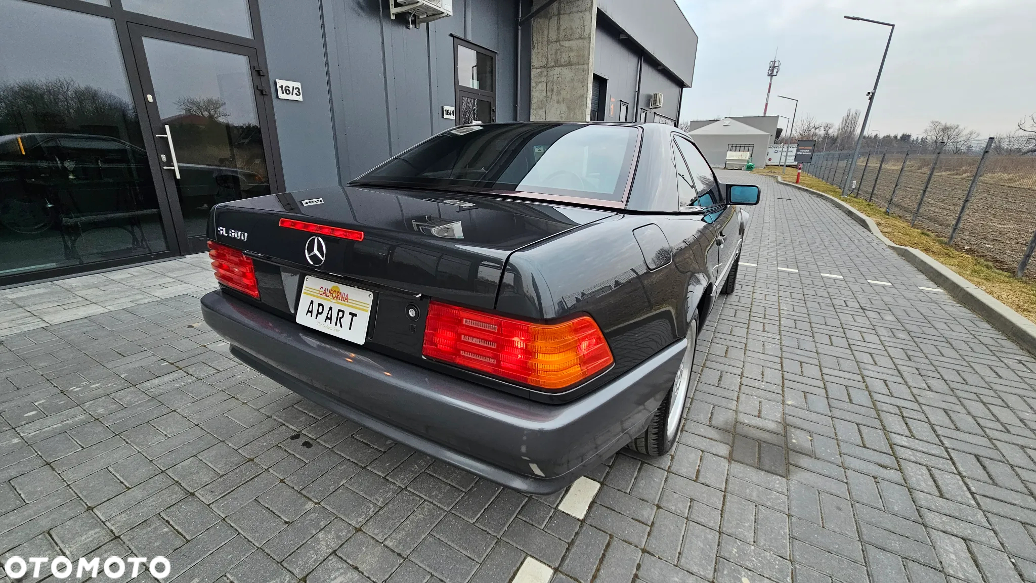 Mercedes-Benz SL 600 - 12