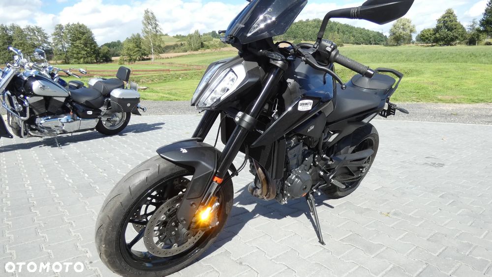 KTM DUKE 890 - 5