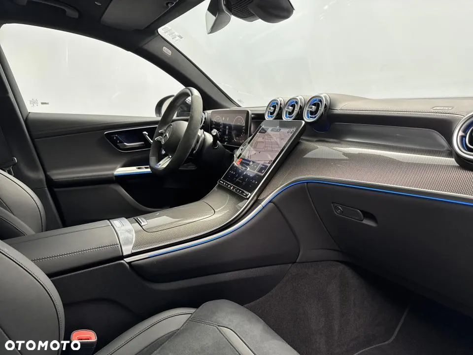 Mercedes-Benz GLC - 23