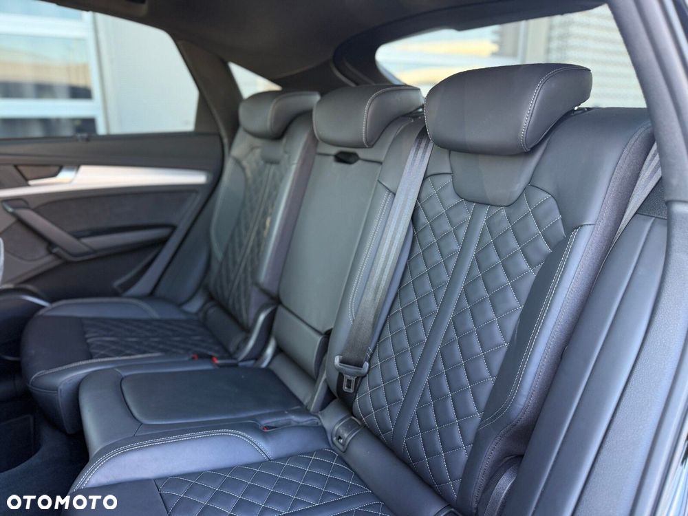 Audi Q5 Sportback - 12