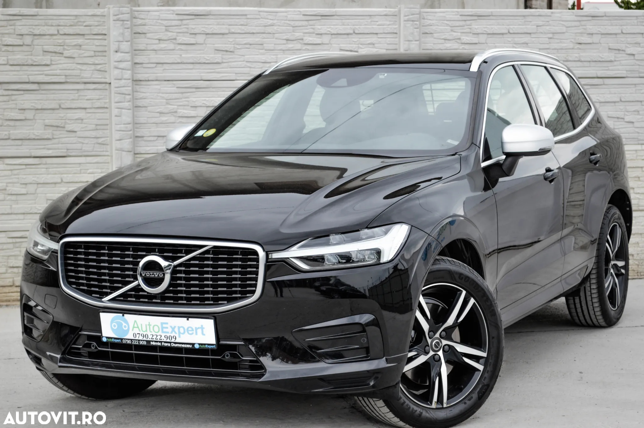 Volvo XC 60 D4 AWD Geartronic RDesign - 2