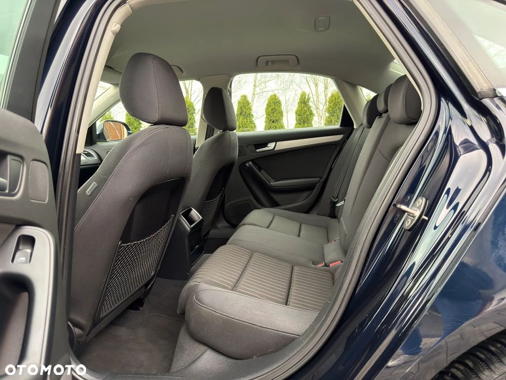 Audi A4 Limousine 2.0 TFSI quattro Attraction - 30