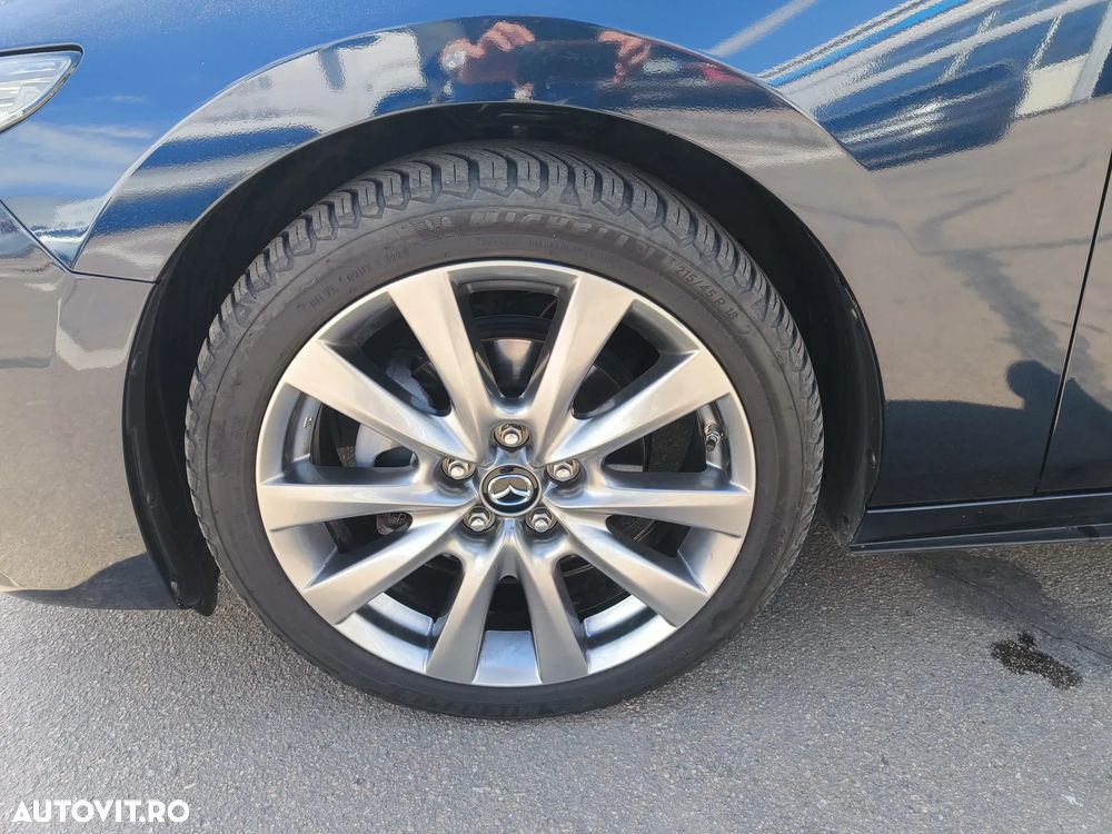Mazda 3 e-SKYACTIV-X 186 M HYBRID Aut. TAKUMI - 9