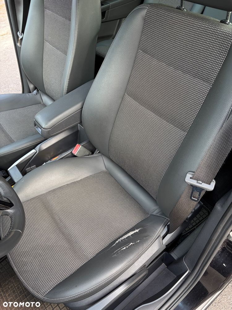Opel Zafira - 11