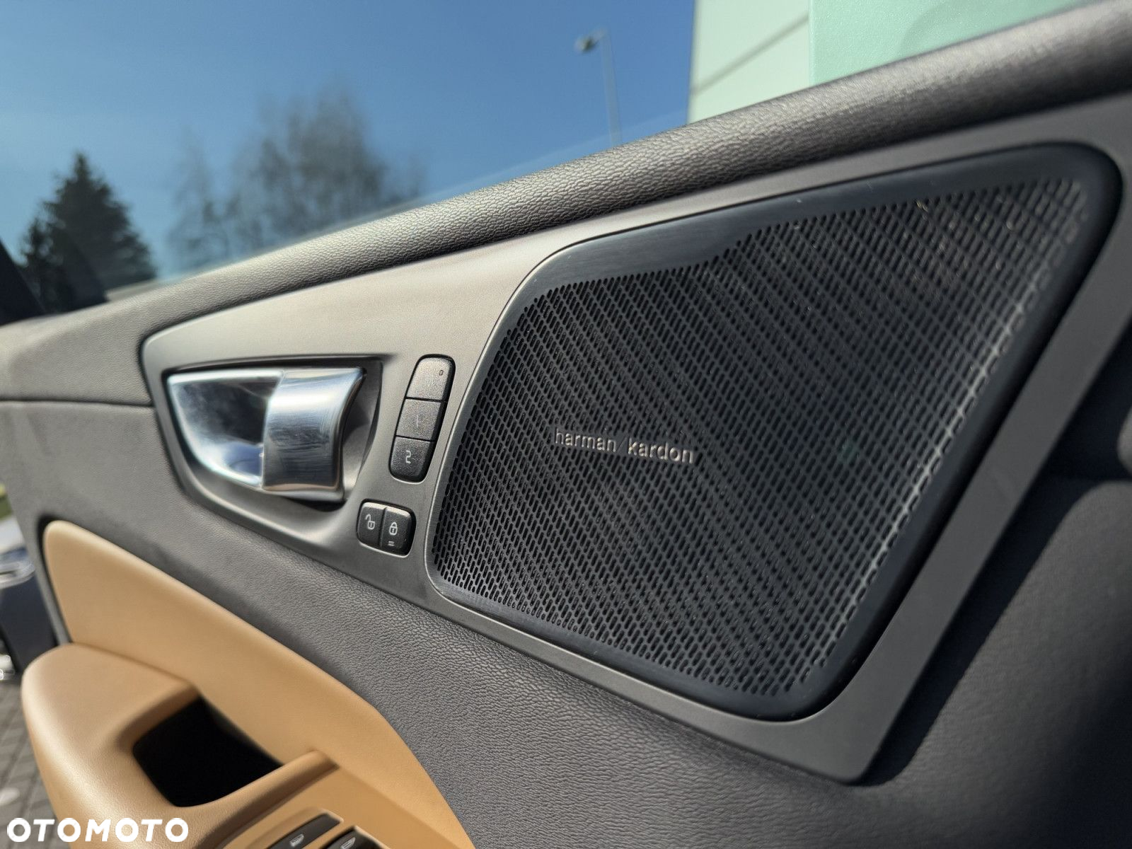 Volvo XC 60 - 16