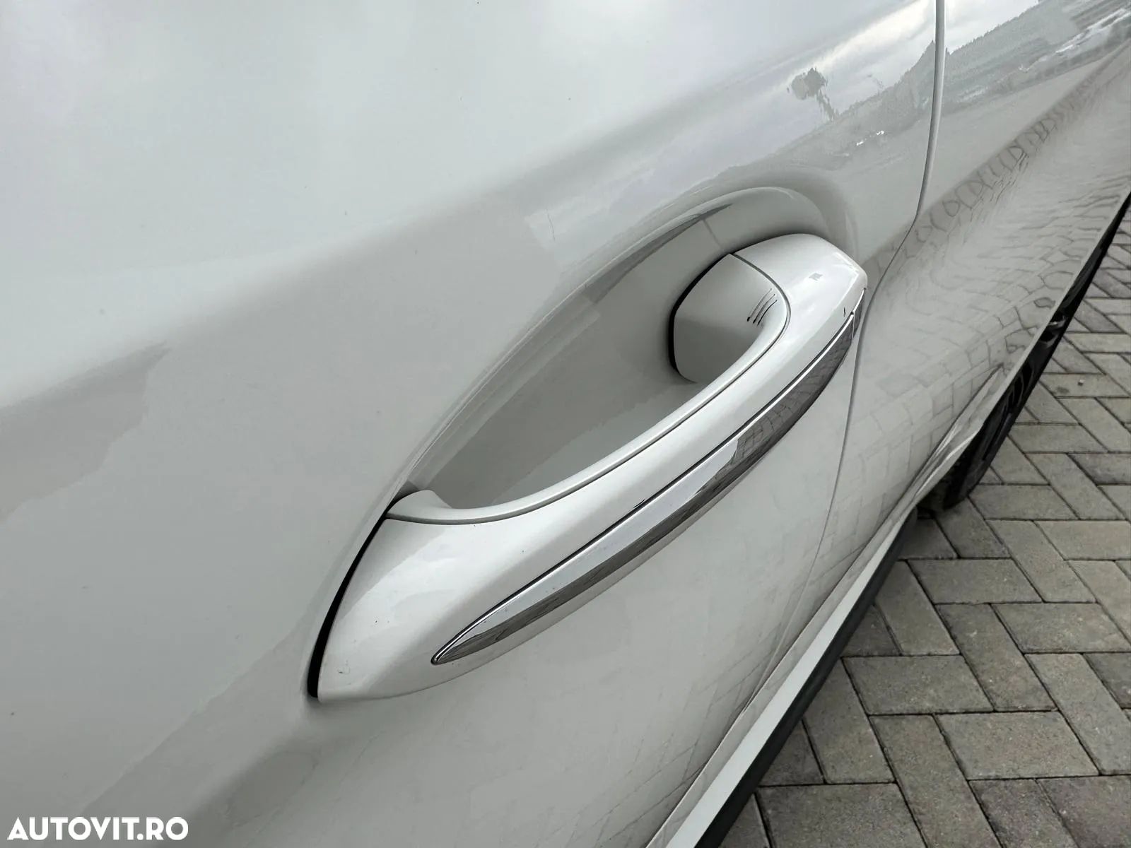 BMW Seria 5 520d xDrive AT - 17