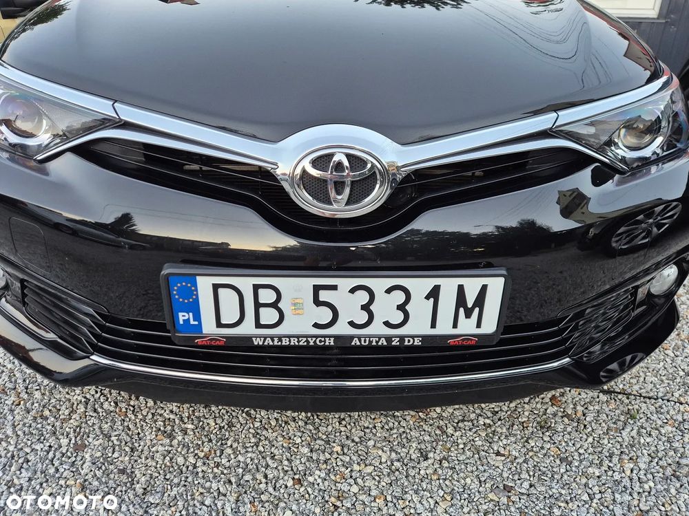 Toyota Auris - 2