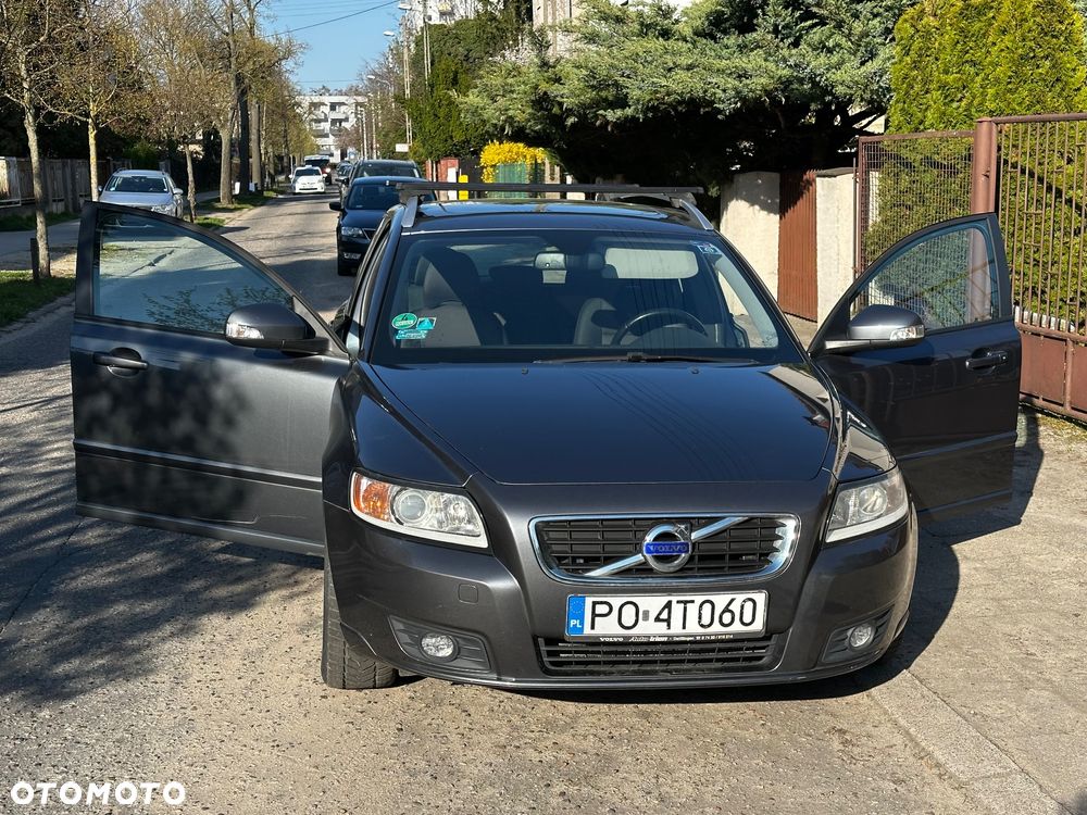 Volvo V50 - 1