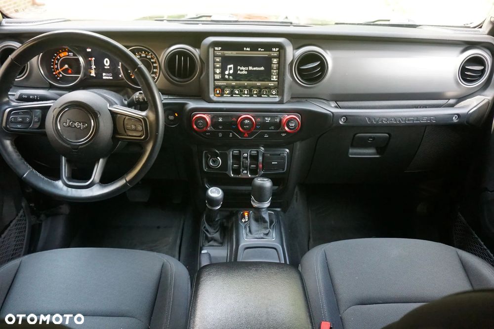 Jeep Wrangler - 16