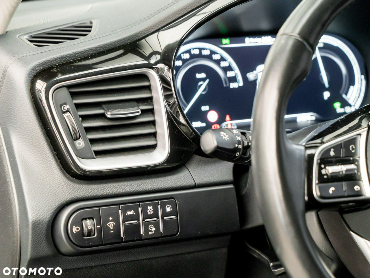 Kia XCeed - 26