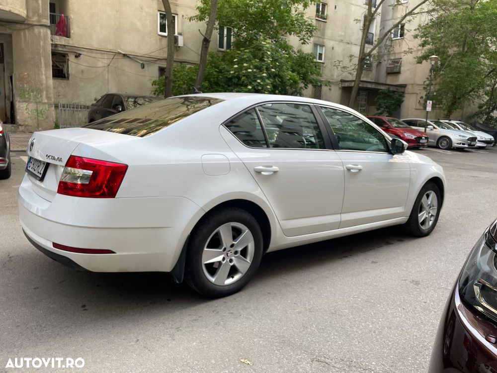 Skoda Octavia 1.6 TDI Ambition - 6