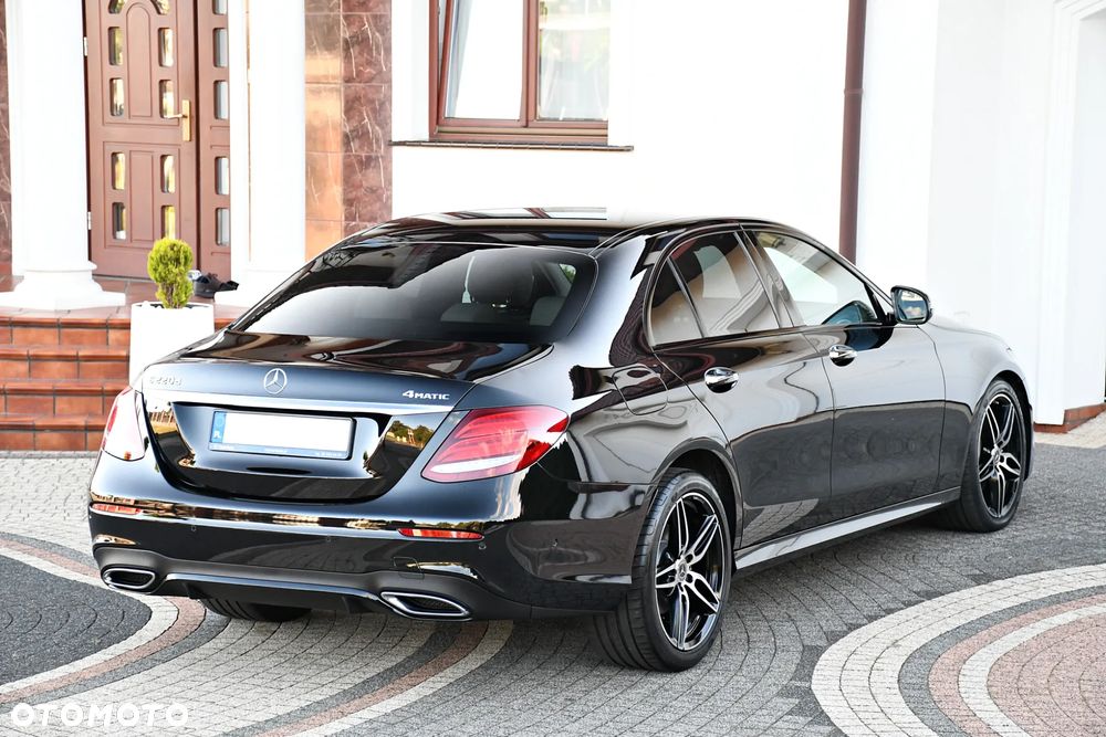 Mercedes-Benz Klasa E 220 d 4-Matic Business Edition 9G-TRONIC - 11