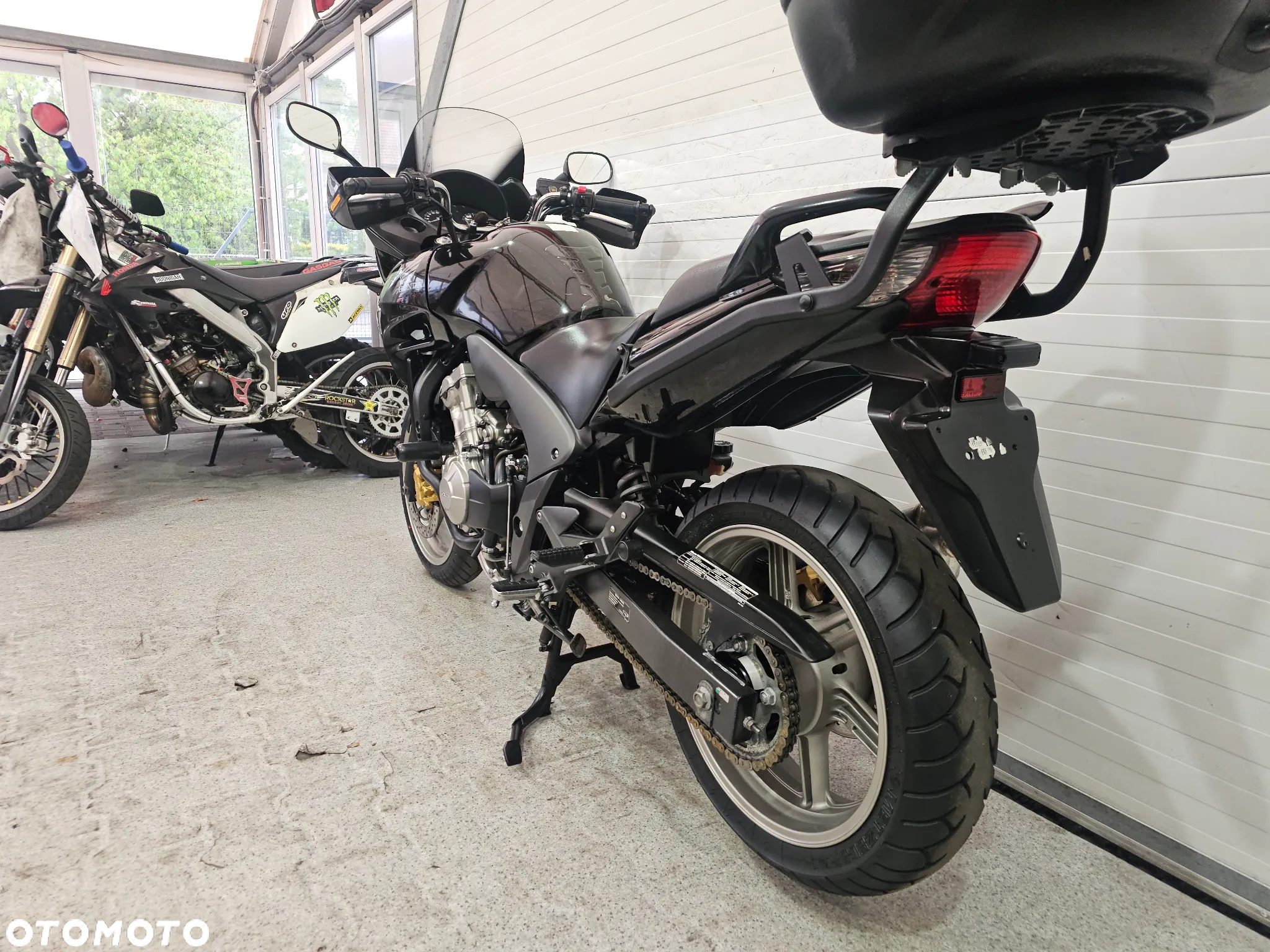 Honda CBF - 12