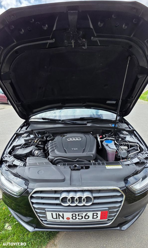 Audi A4 2.0 TDI DPF clean multitronic S line Sportpaket - 4