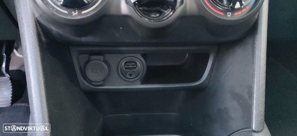 Peugeot 208 PureTech 82 Start & Stop Style - 38