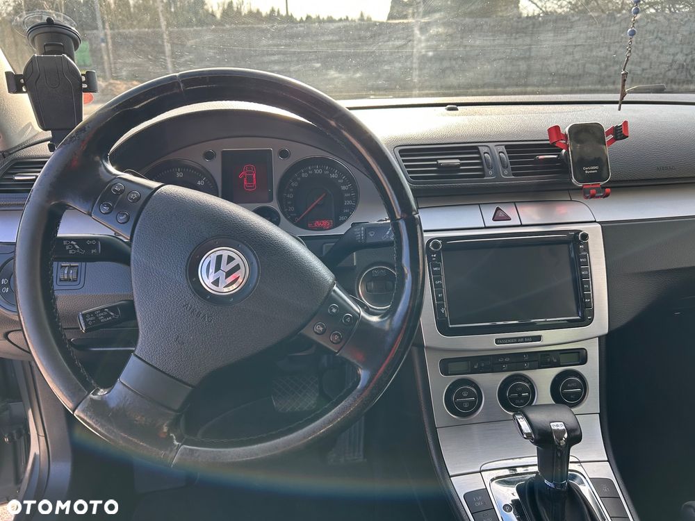 Volkswagen Passat 2.0 TDI DSG Highline - 21