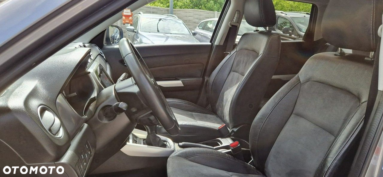 Suzuki Vitara - 32
