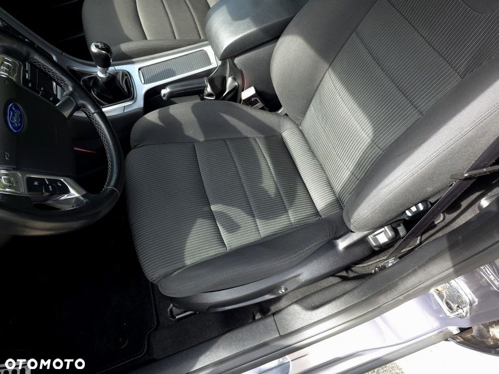 Ford Mondeo 2.0 TDCi Titanium - 15