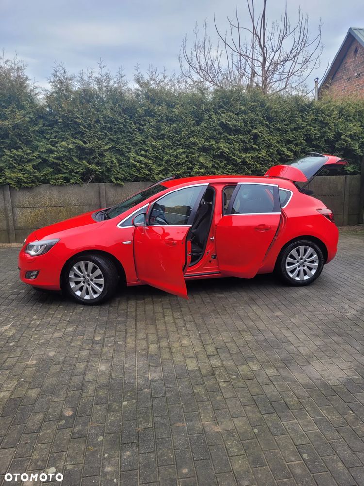 Opel Astra 1.7 CDTI DPF - 10