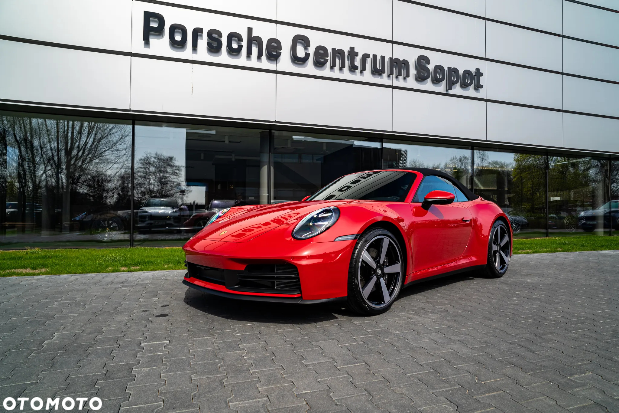 Porsche 911 Carrera Cabrio - 2