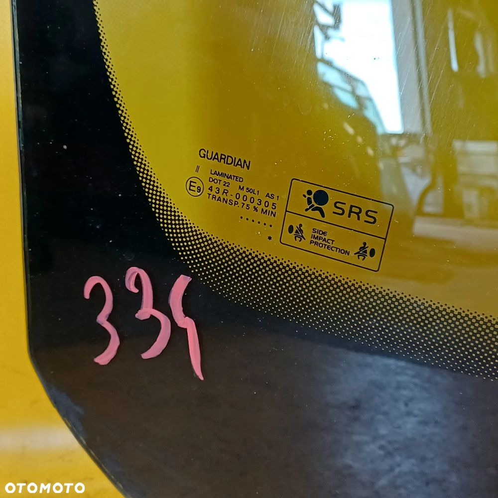 SZYBA CZOŁOWA PRZEDNIA VOLVO V50 KOMBI NR334 - 9
