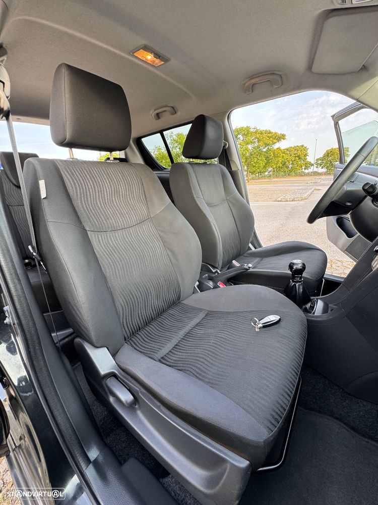 Suzuki Swift 1.3 DDiS GLX - 37