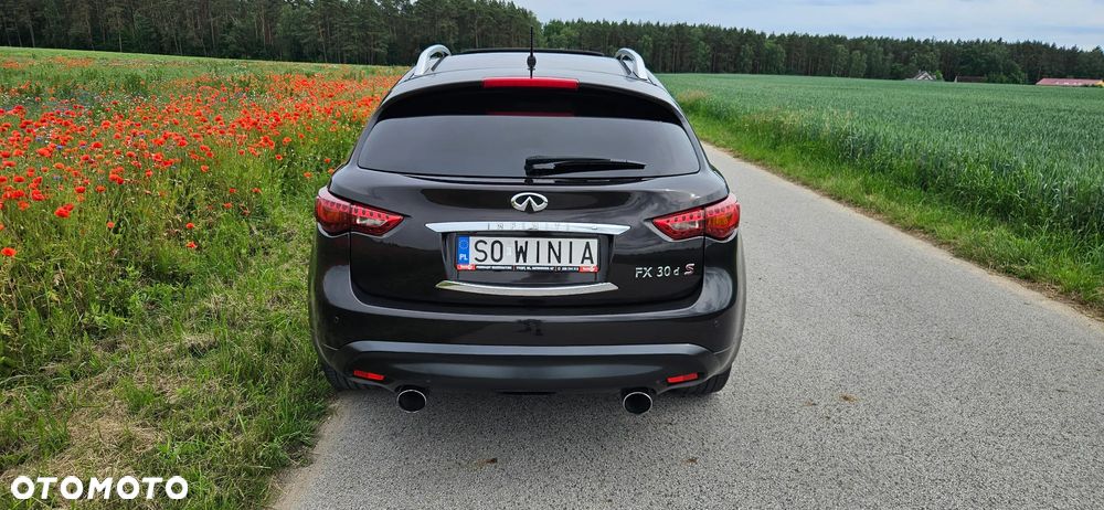 Infiniti FX FX30d S - 31