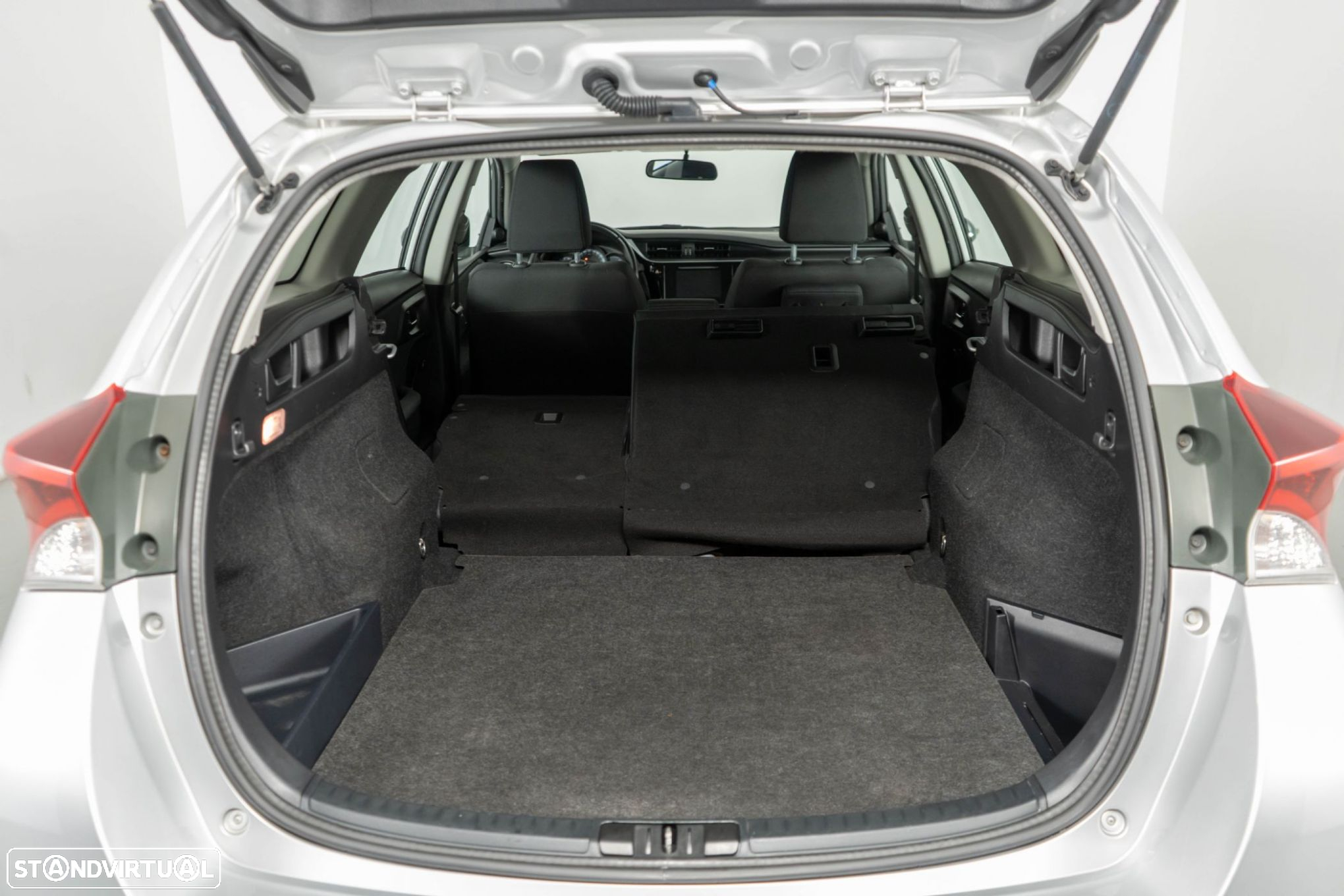 Toyota Auris Touring Sports 1.4 D-4D Comfort+Navi - 13