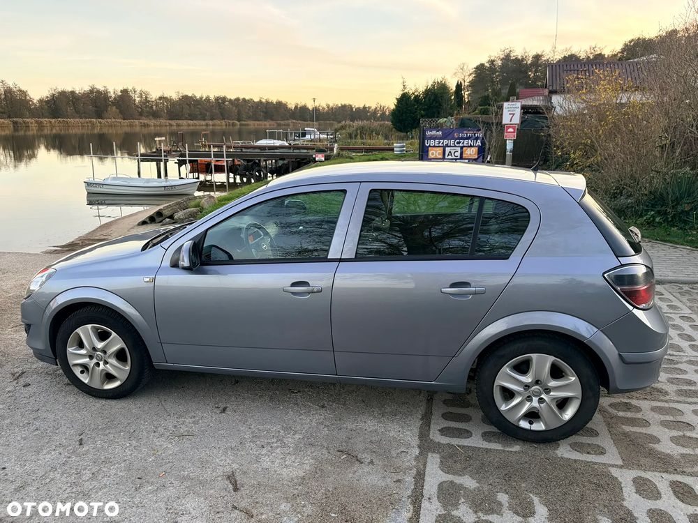 Opel Astra III 1.4 Enjoy - 9