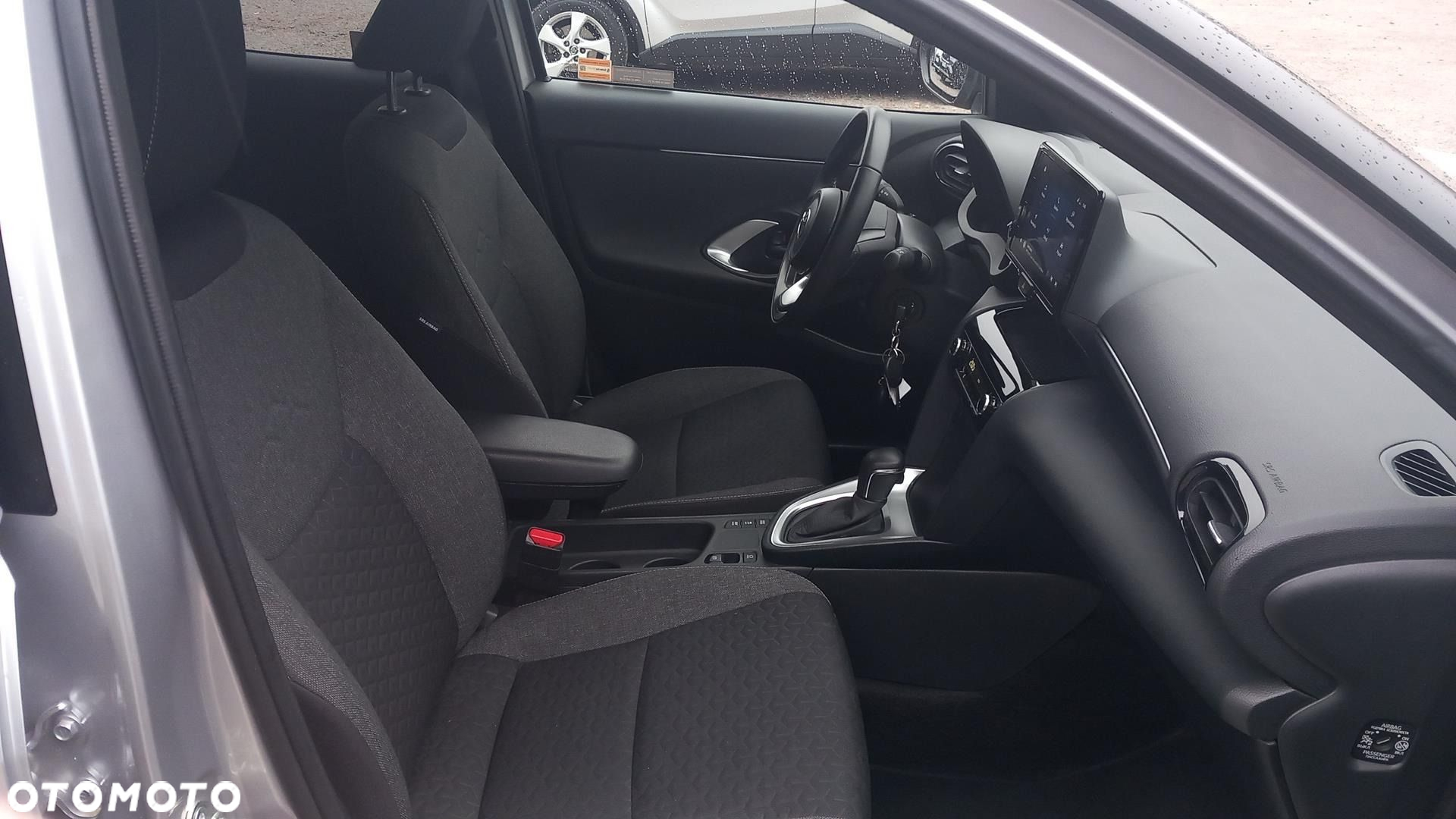 Toyota Yaris Cross - 11
