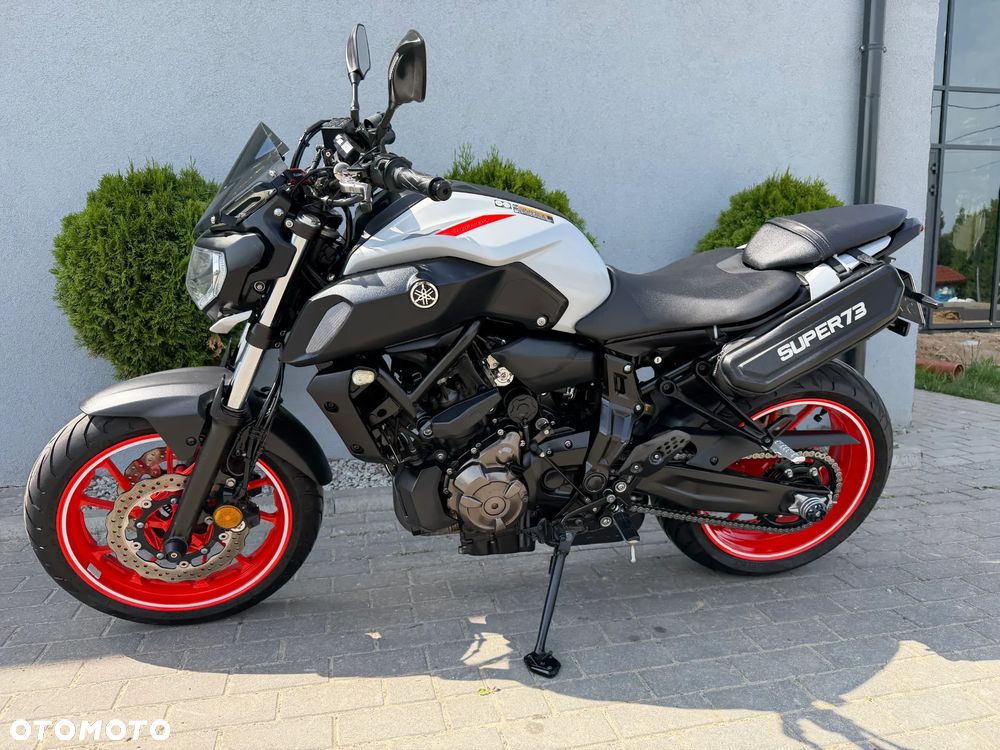 Yamaha MT - 7
