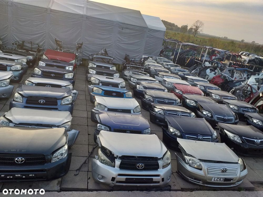 Toyota Rav4 II Ramka radia osłona dekor PRAWA - 10