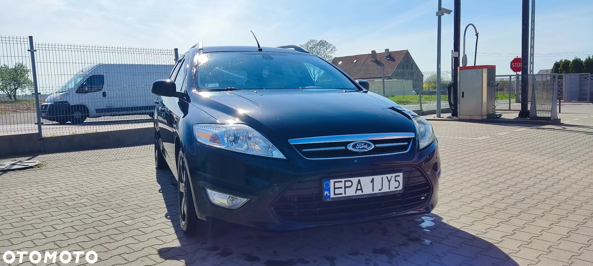 Ford Mondeo 2.0 Turnier Ghia - 2