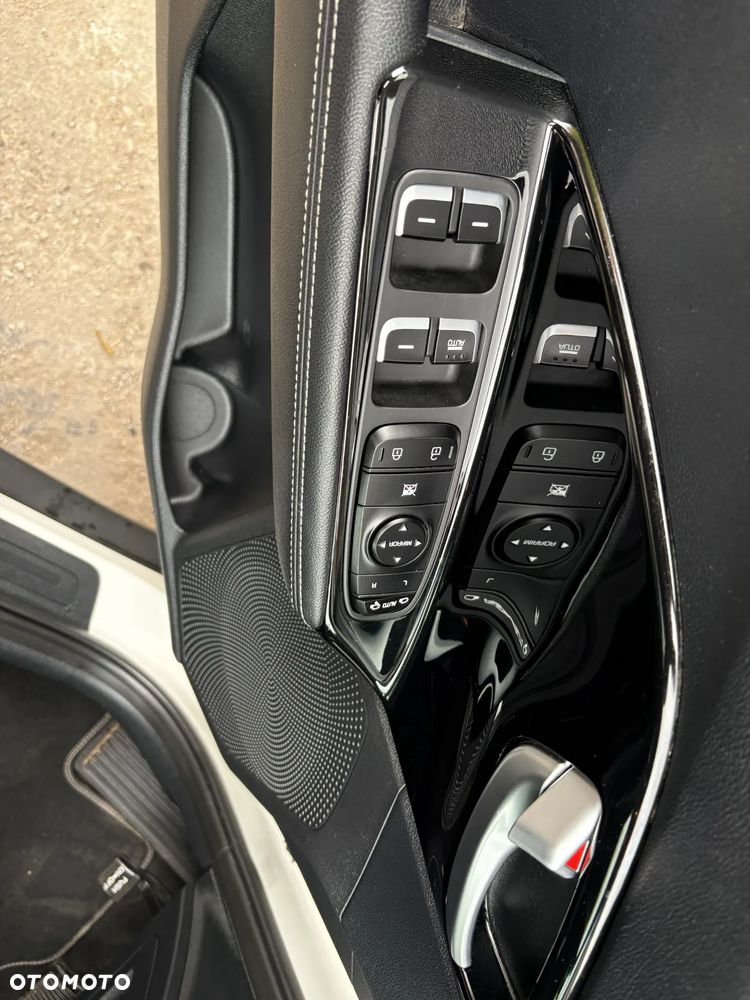Kia Niro 1.6 GDI 2WD Vision - 19