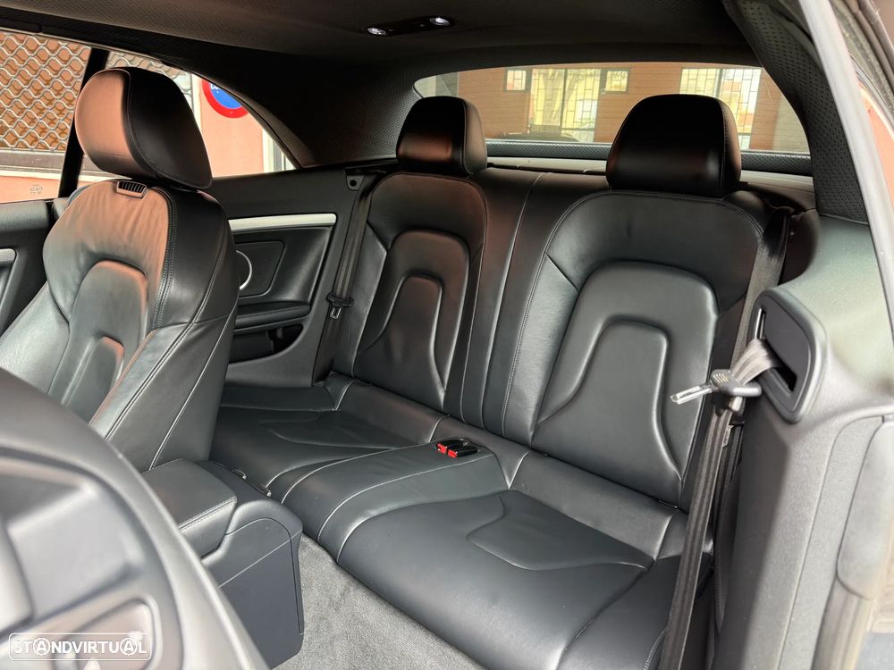 Audi A5 Cabrio 2.0 TDi Multitronic S-line - 6