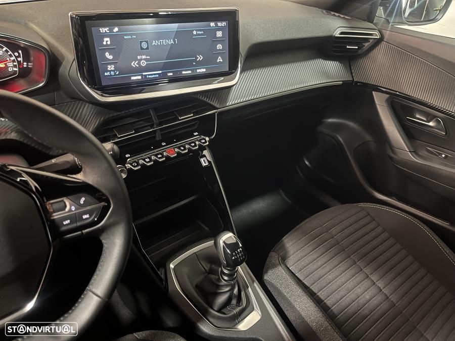 Peugeot 2008 1.2 PureTech Style - 13