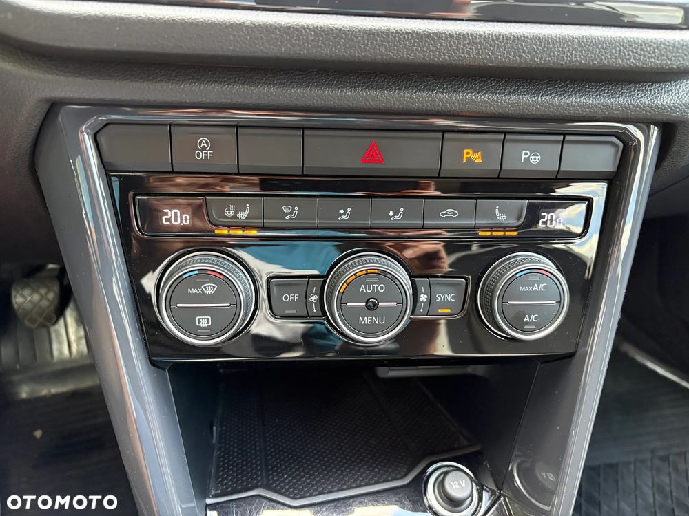 Volkswagen T-Roc 1.5 TSI ACT Premium - 10