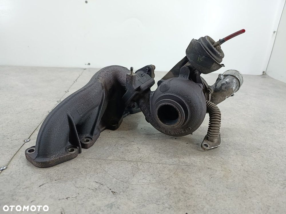 TURBINA Z KOLEKTOREM ALFA ROMEO GT II 55191934 716665-2 1.9 JTD - 8