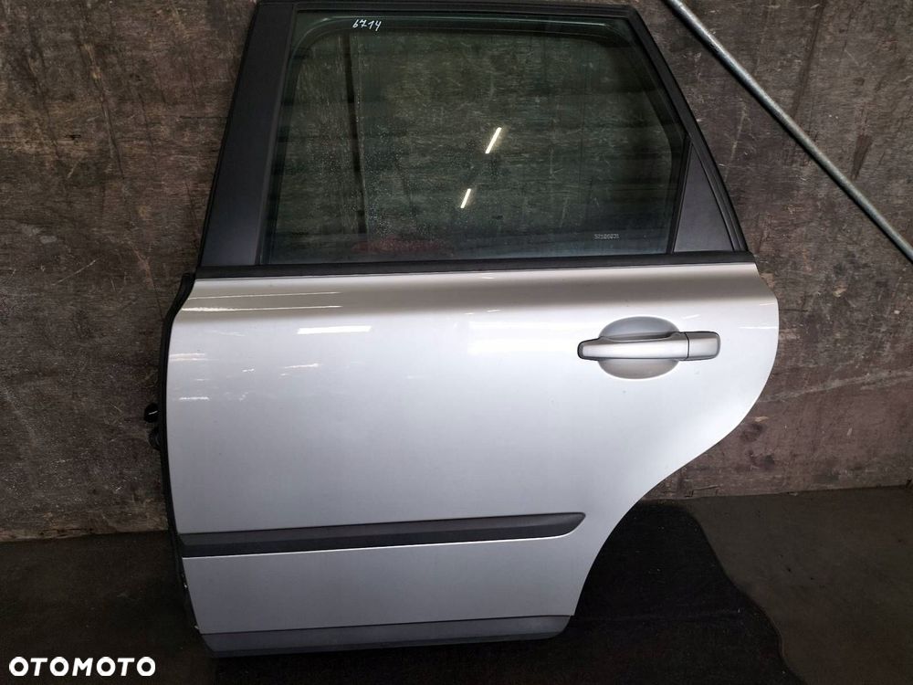 DRZWI KOMPLETNE LEWY TYŁ VOLVO V50 I 426-26 - 1