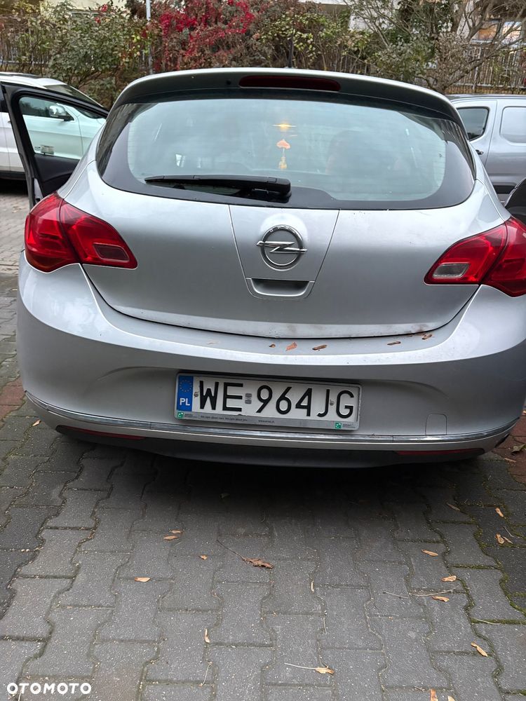 Opel Astra 1.6 - 4