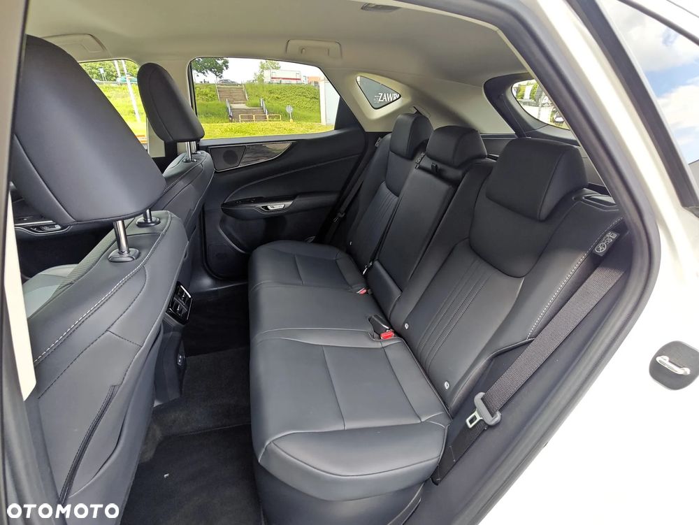 Lexus NX 350h Prestige AWD - 13