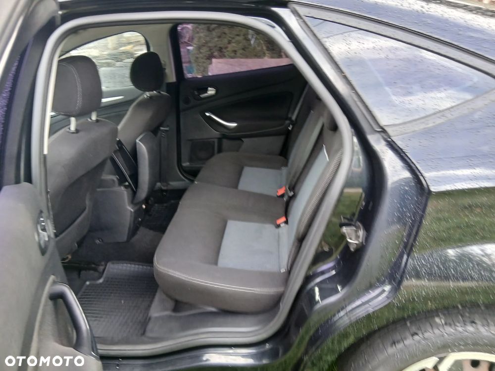 Ford Mondeo 2.0 Ambiente - 5