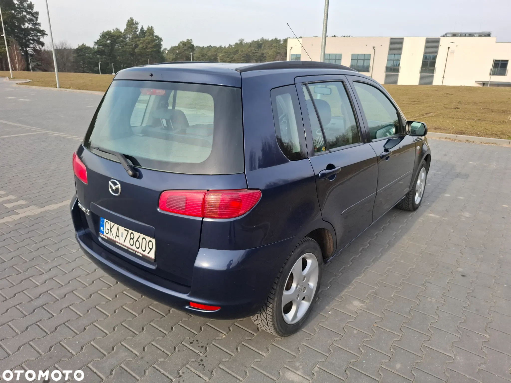Mazda 2 - 3