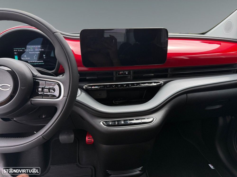 Fiat 500e (RED) - 12