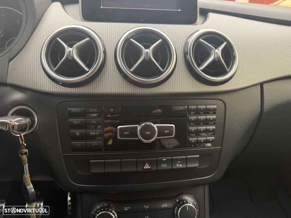 Mercedes-Benz B 180 CDI BlueEFFICIENCY - 35