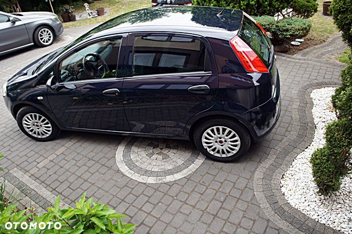 Fiat Punto 1.2 16V Dynamic - 26