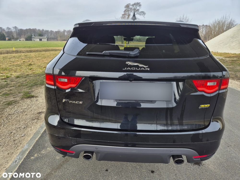 Jaguar F-Pace 2.0 i4P AWD 300 Sport - 4