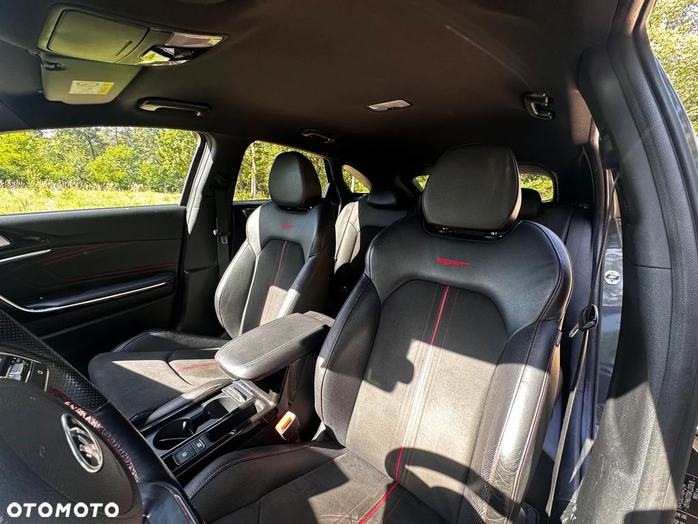 Kia ProCeed 1.6 T-GDI GT DCT - 9