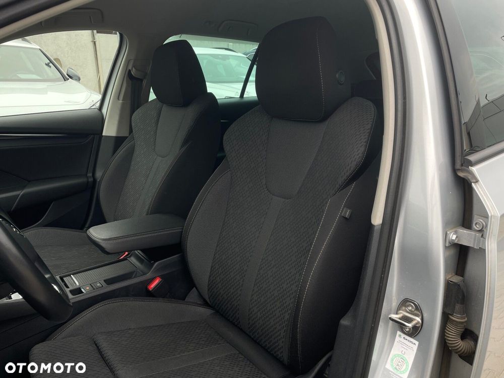 Skoda Octavia 2.0 TDI Selection DSG - 10